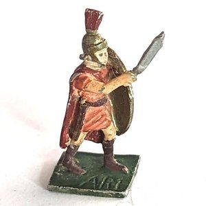 Minifigs S Range Ancient Period AR1 Roman Tribune w. Sword 25mm Miniature, 1968